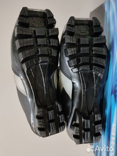 Лыжные ботинки р.35