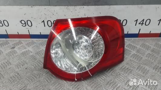 Фонарь задний правый volkswagen passat B6 (LUK17MY