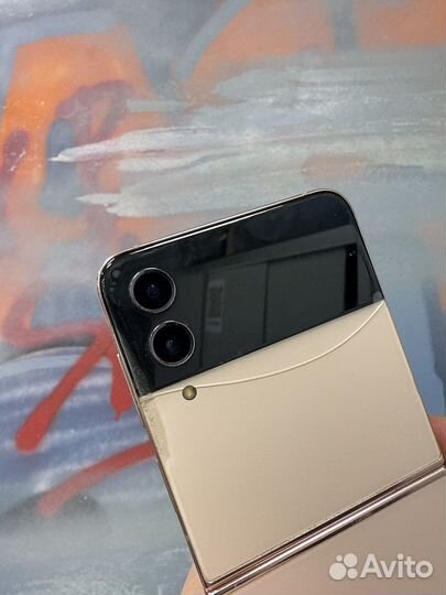 Samsung Galaxy Z Flip4, 8/256 ГБ
