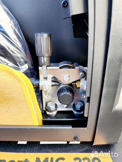 Сварочный полуавтомат инв. Свартех Expert Mig-220