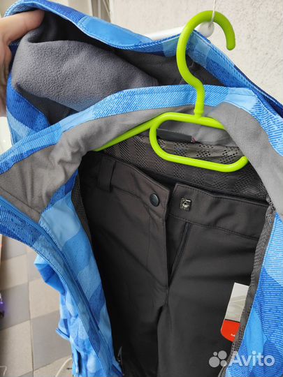 Утепленный костюм женский