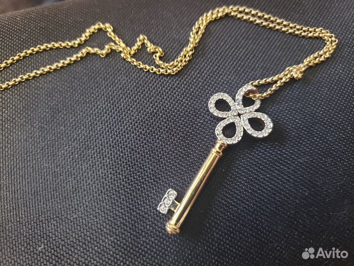 Кулон Swarovski ключ