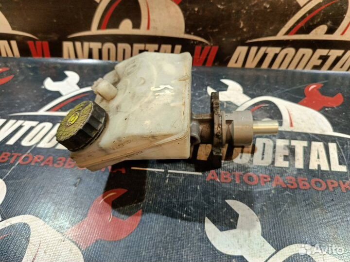 Главный тормозной цилиндр Peugeot 206 1 хэтчбек