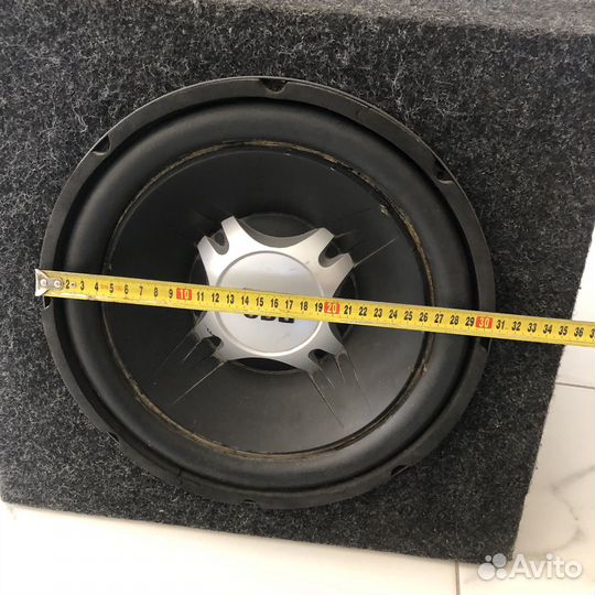 Сабвуфер JBL