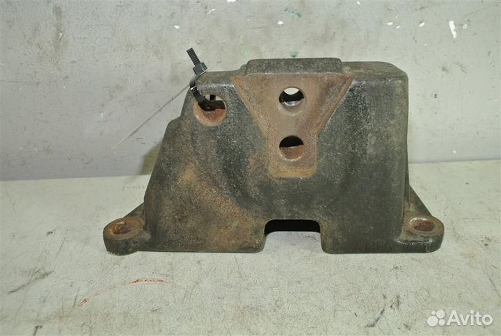 Кронштейн опоры кпп Hyundai Grandeur V 2011-2017