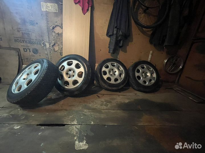Колёса зимние от ауди а6 р16