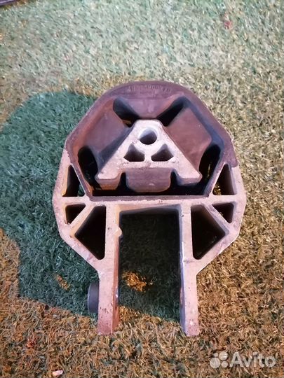 Опора двигателя (подушка двс) 4N516P082 Volvo S40