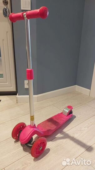 Самокат детский трехколесный