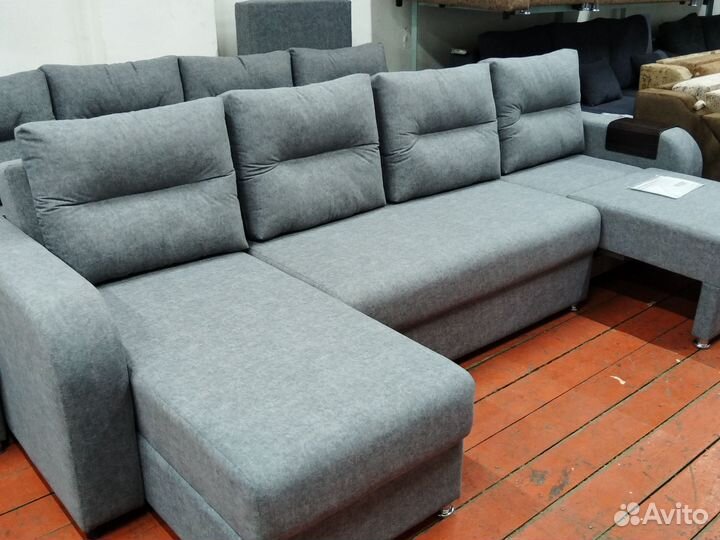 Диван Бредвей 3.2