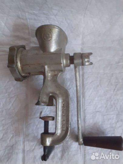 Мясорубка ручная чугунная СССР