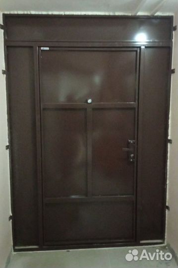 Дверь тамбурная в коридор