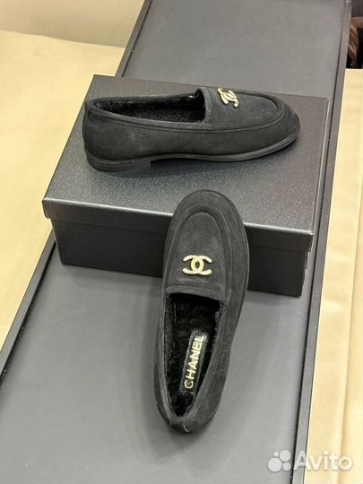 Лоферы с мехом Chanel замша чёрные