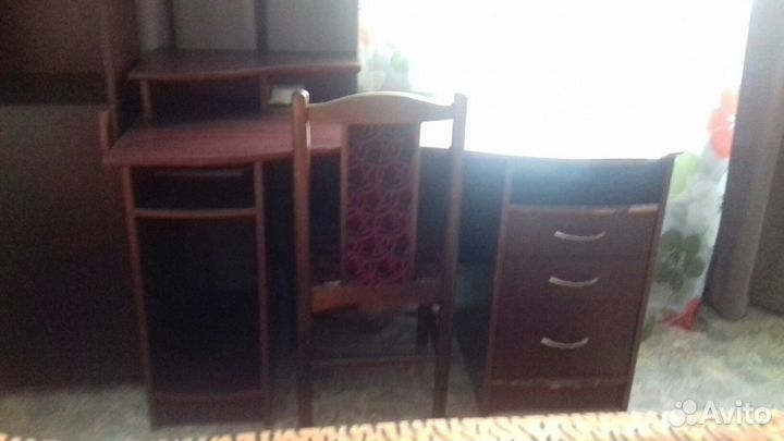 Компьютерный стол