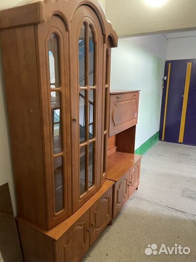 Шкаф сервант буфет