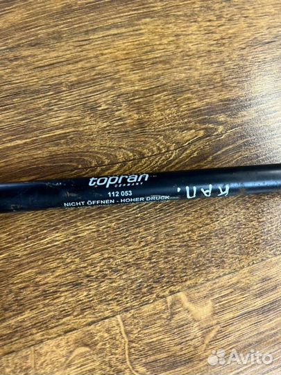 Упор капота Volkswagen Passat B5 седан 1.6 1998