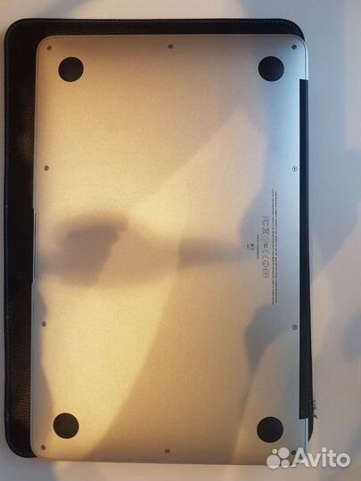 Apple MacBook Air 11 (2011) на запчасти