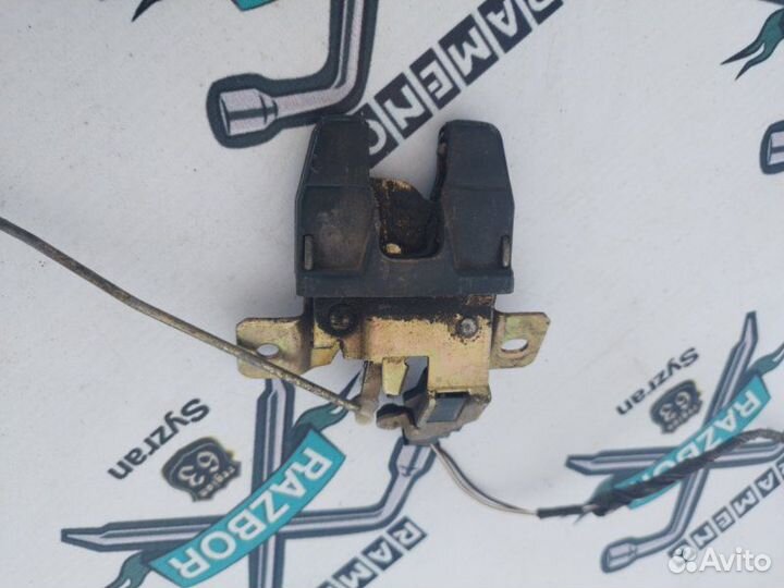 Замок багажника Volkswagen Passat BSD 1989