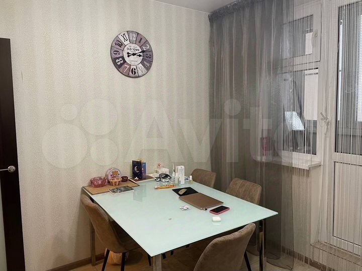 3-к. квартира, 82 м², 18/25 эт.