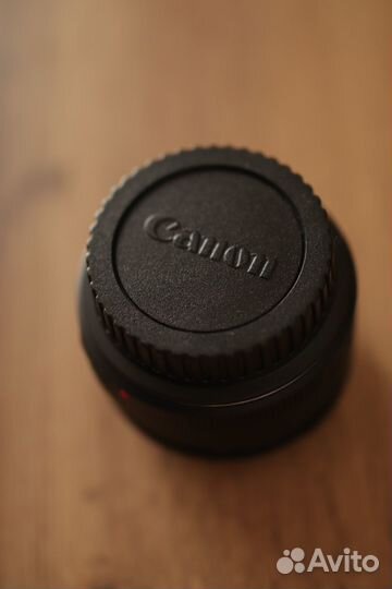 Объектив canon 50mm 1 8
