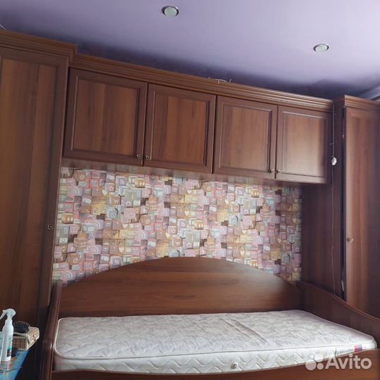Мебельный гарнитур. Длинна 3м