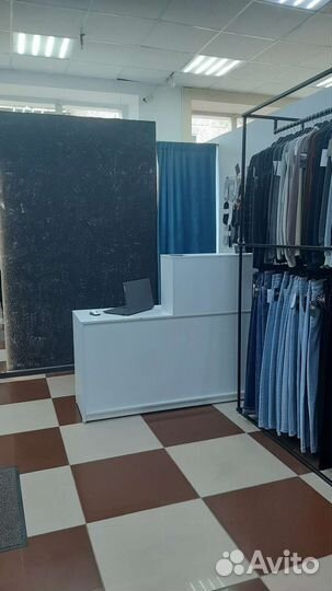 Магазин одежды и обуви