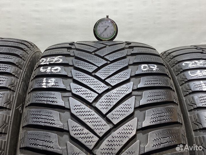 Dunlop SP Winter Sport M3 255/40 R18 и 225/45 R18