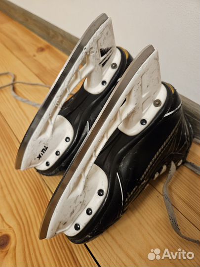 Хоккейные коньки bauer детские