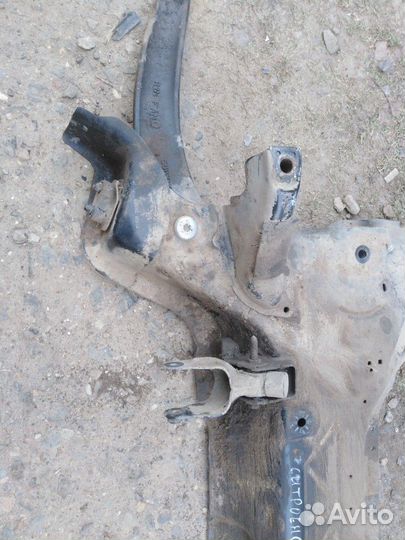 Передний подрамник Ситроен С4