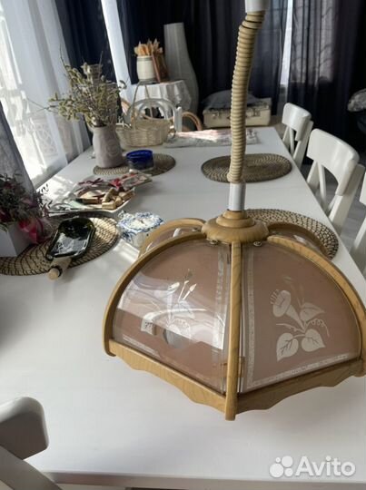 Продам люстру