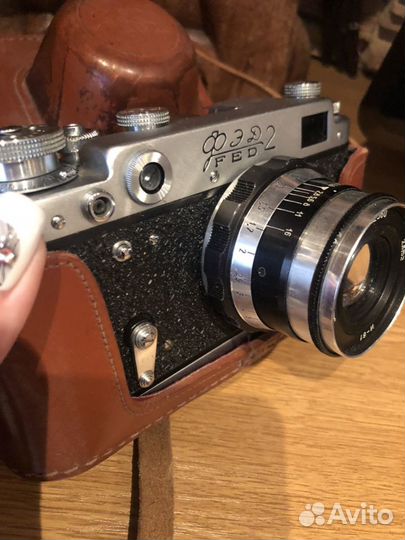 Плёночный фотоаппарат фэд-2