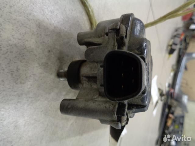 Моторчик стеклоочистителя передний Mazda Demio DY