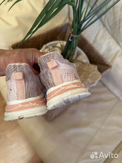Кроссовки для девочки 33 размер
