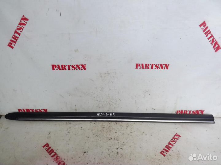 Молдинг двери передней правой Додж Стратус