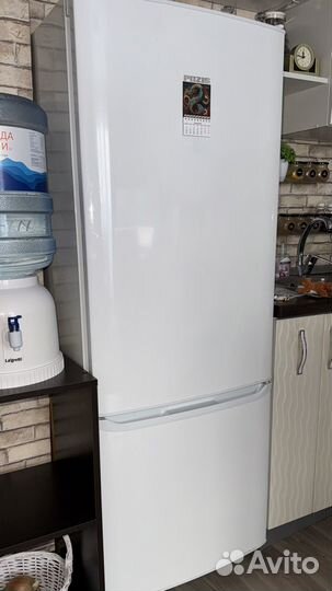 Холодильник бу pozis