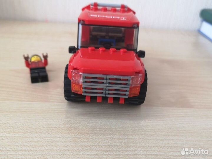 Машина джип Лего