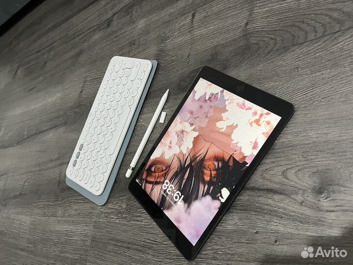 iPad 10.2