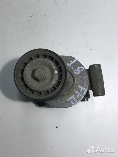 Натжитель ремня Ford Focus 2