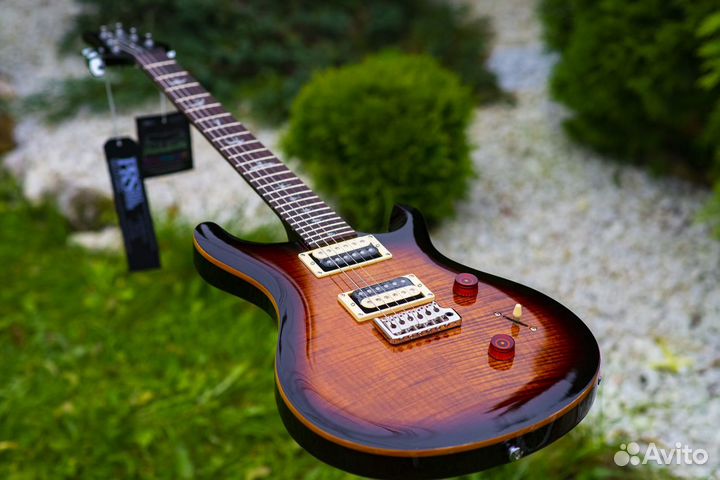 PRS SE Custom 24 Black Gold burst электрогитара