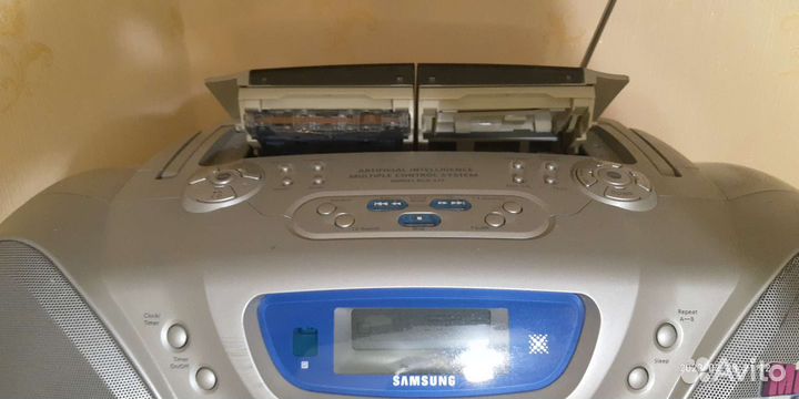 Кассетная магнитола