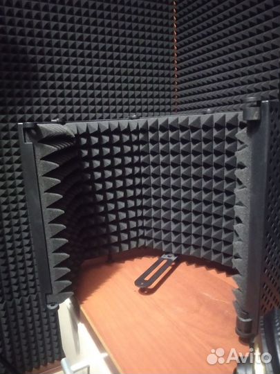 Акустический экран для микрофона