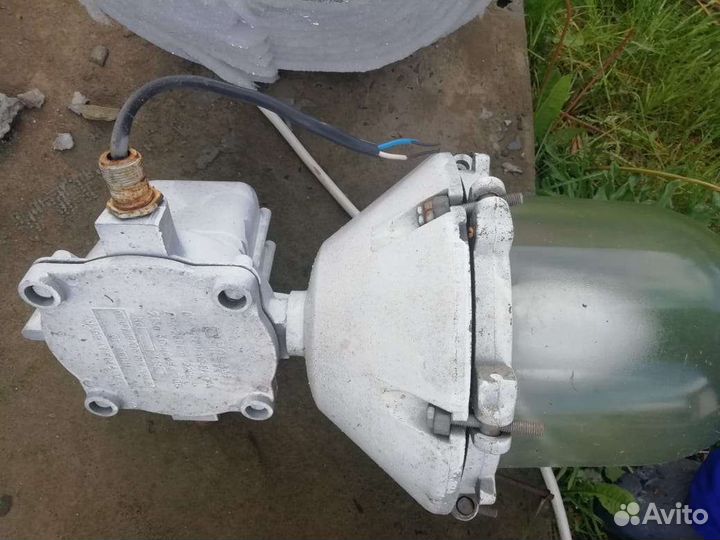 Большие уличные фонари времён СССР