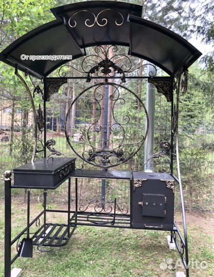 Мангал с крышей