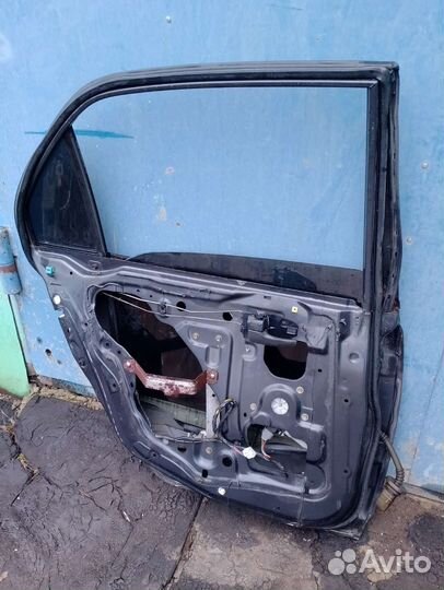 Дверь задняя lancer 9