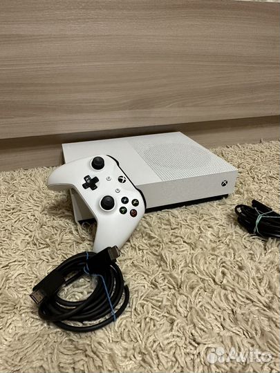 Xbox One S 1tb с играми + гарантия