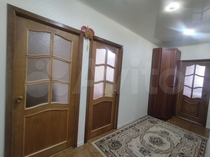 2-к. квартира, 60 м², 1/16 эт.