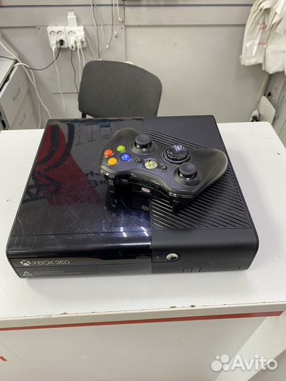 Приставка Xbox 360