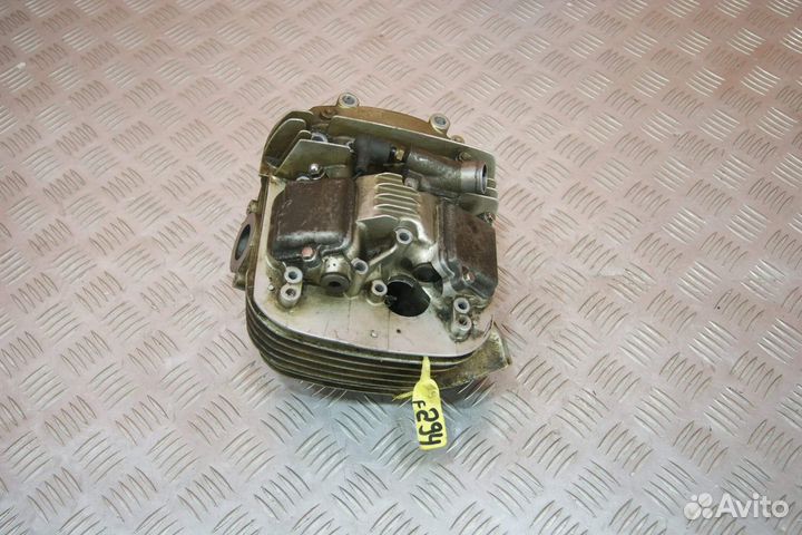 Головка передняя Suzuki Intruder 400