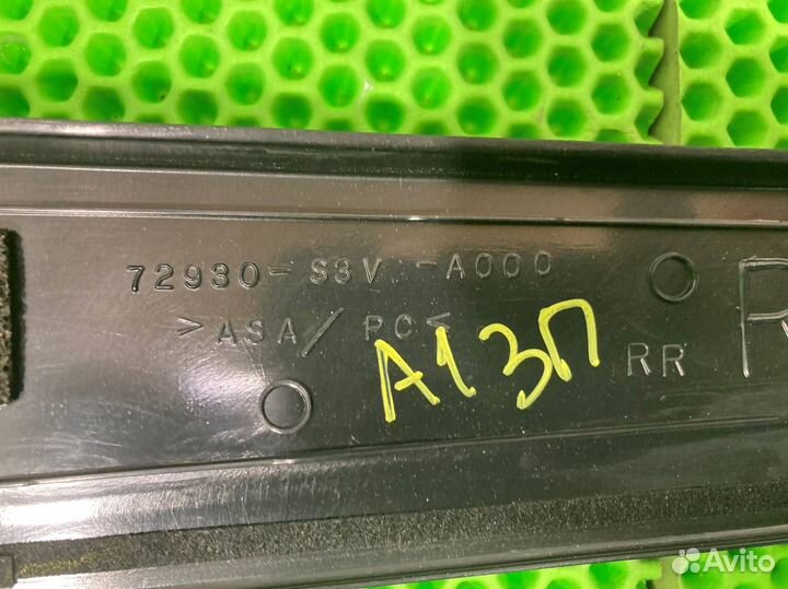 Накладка двери задняя правая Acura Mdx YD1 J35A5