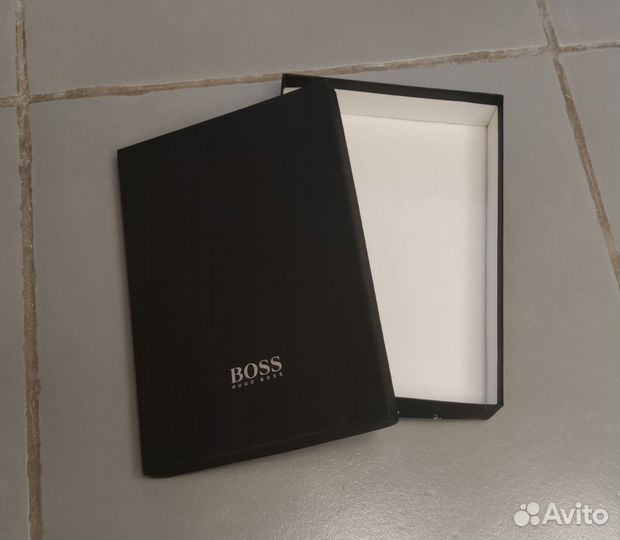 Hugo Boss пакеты, пыльники, бирки и др