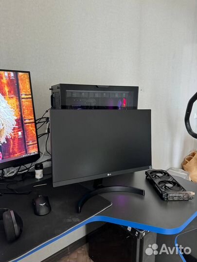 Монитор для компьютера LG